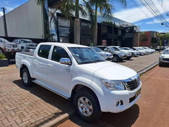 TOYOTA HILUX 2.7 SRV 4X2 CD 16V FLEX 4P AUTOMÁTICO TOYOTA HILUX 2.7 SRV 4X2 CD 16V FLEX 4P AUTOMÁTICO
